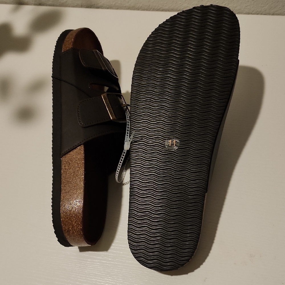 Cliffs Brown Sandals - Picture 3 of 5